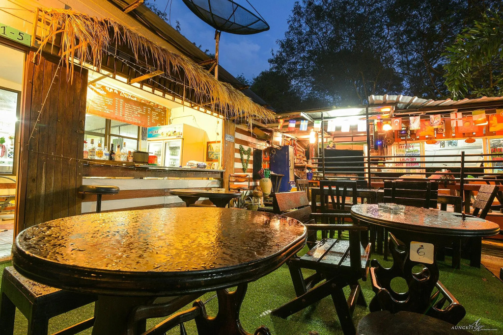 Tuk Tuk Guesthouse
