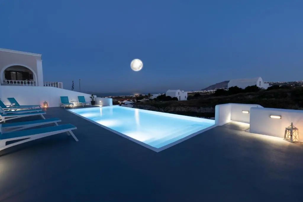 Evas House