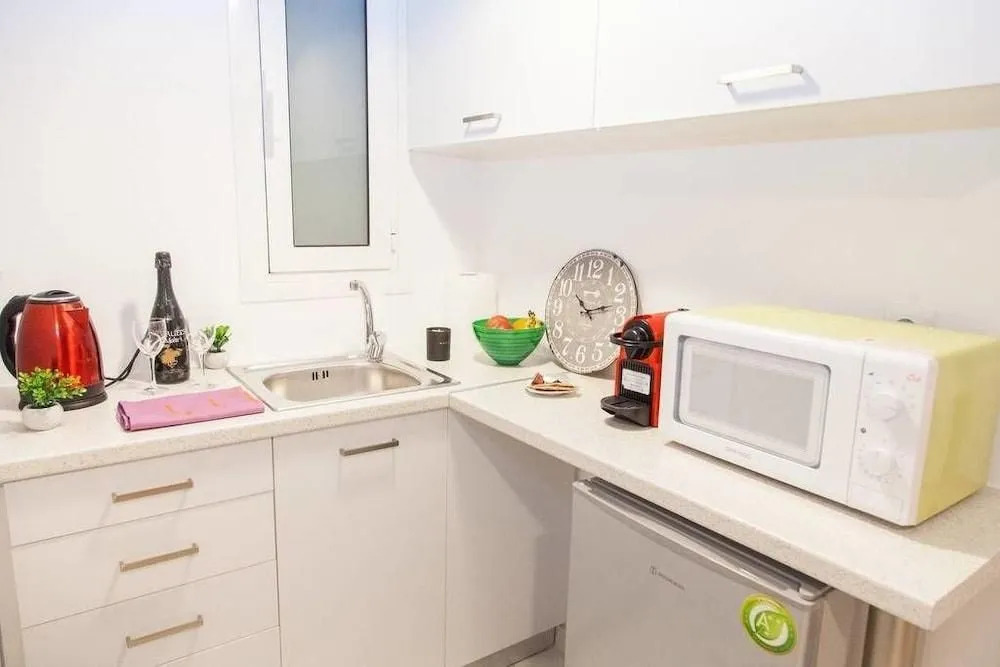 Fully Renovated Adorable Aptm Kolonaki