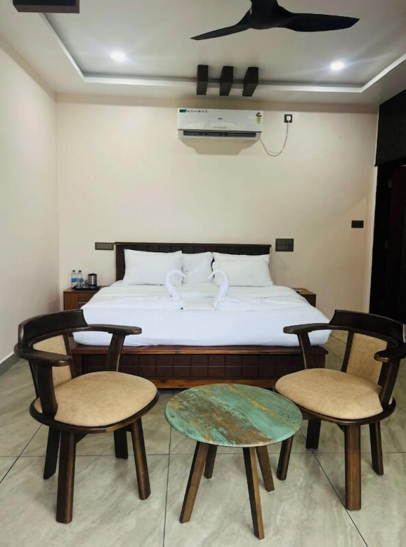 Shivani Sunset Bay Beach Resort