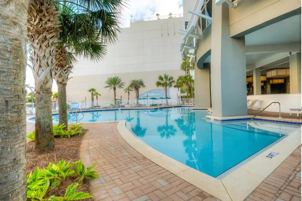3 BD Laketown Wharf 1038- Best Amenities
