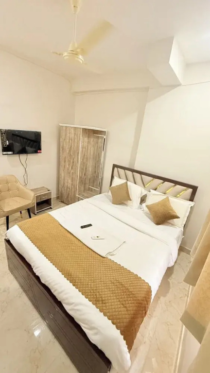 Vaaraahi Hotels
