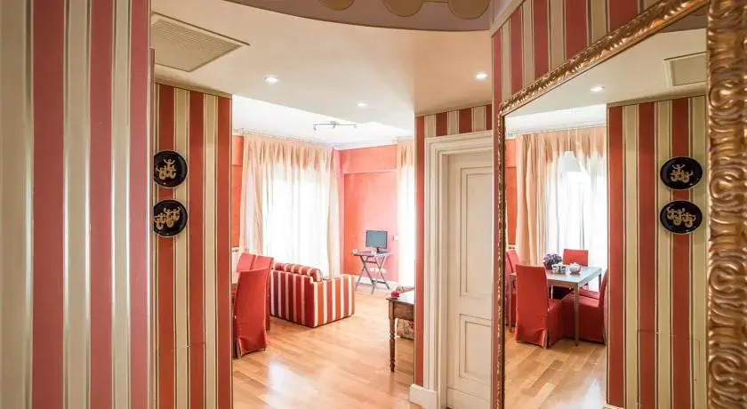 Villa Pamphili Halldis Apartments