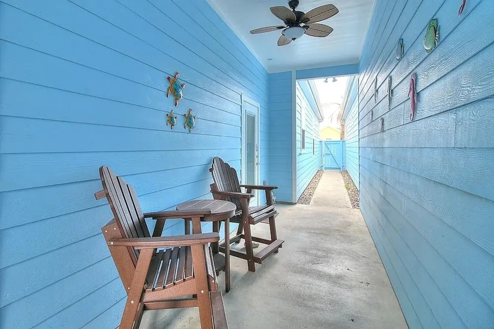 Blue Pelican 3 Bedroom Townhouse by Redawning