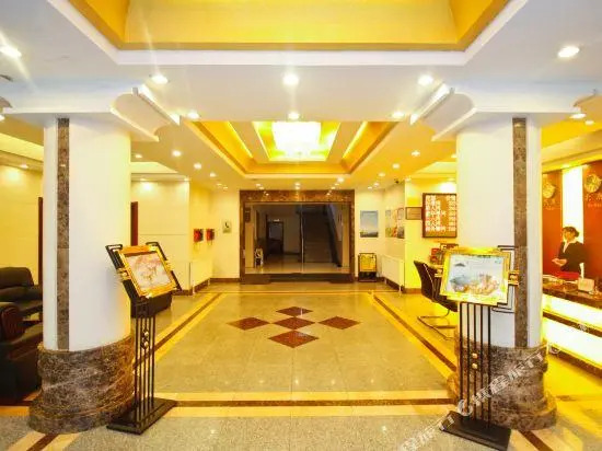 Huayun Hotel