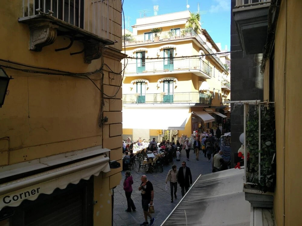 Palazzo Ammone - Sedil Dominova