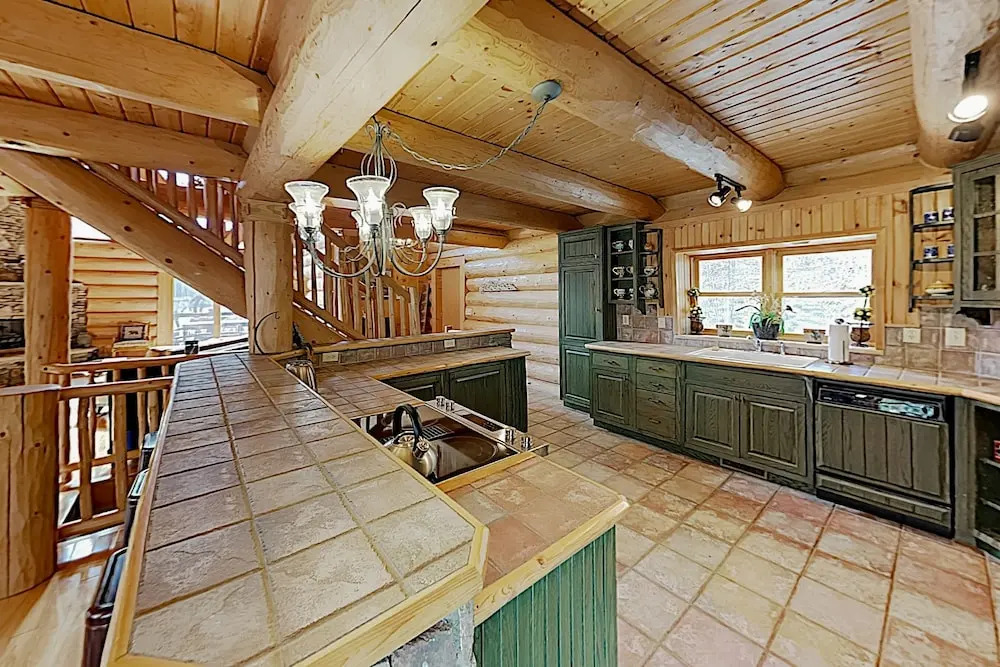 Cove Pointe At Rumbling Bald W/ Private Dock 4 Bedroom Home