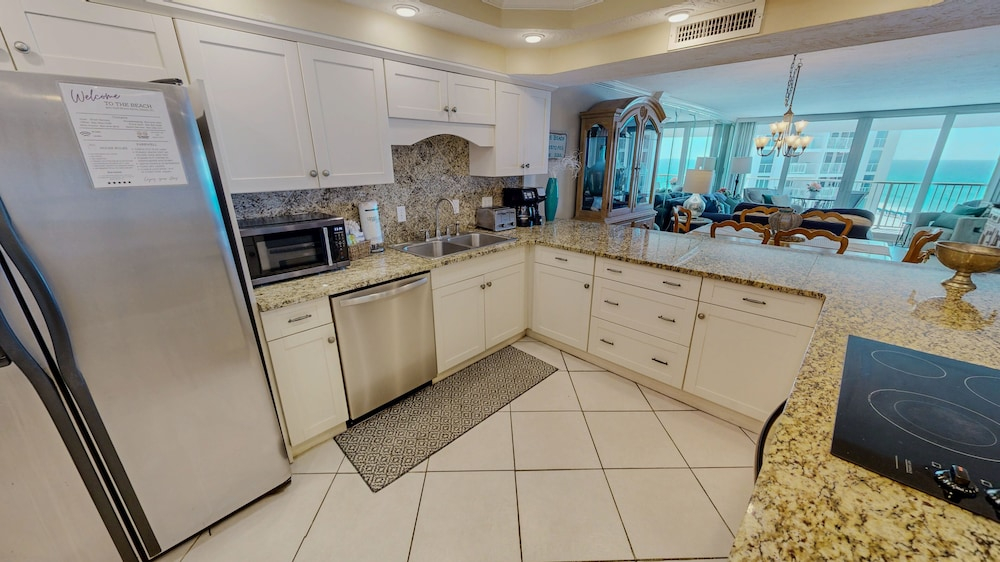 Shoreline Towers 2063 2 Bedroom Condo