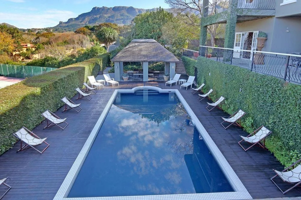 Alphens Edge Boutique Retreat