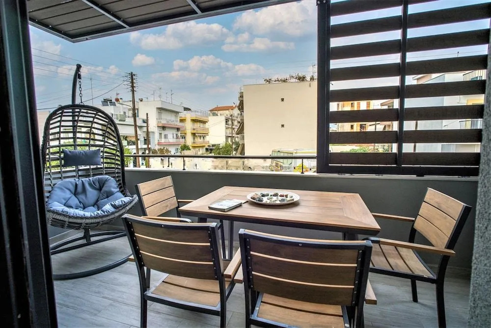 Salina Premium Residences Volos