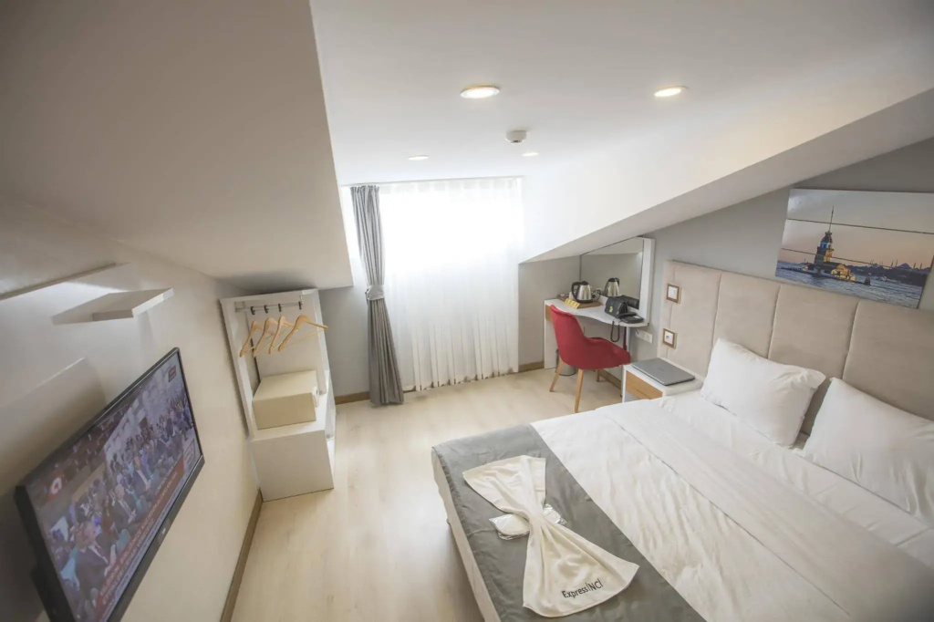 Express İnci Hotel