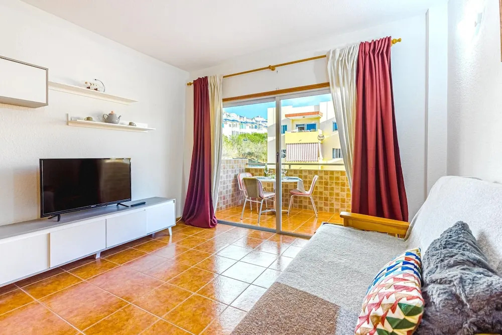 Apartment with One Bedroom in Los Cristianos, with Pool Access, Furnished Balcony And Wifi - 200 M From the Beach