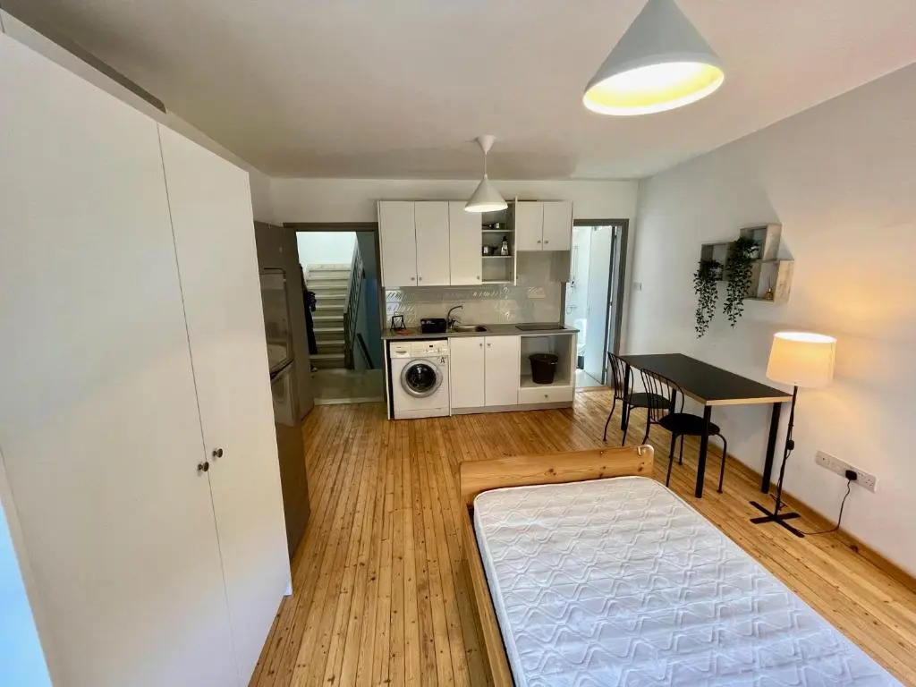 Iris D6 -Central Suites Perikleous 53