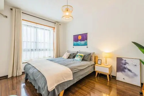 Xi'an Weiyang·Longshouyuan Subway Station· Locals Apartment 00141540