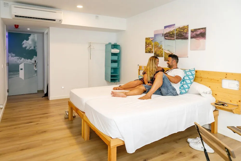 We Hostel Palma - Albergue