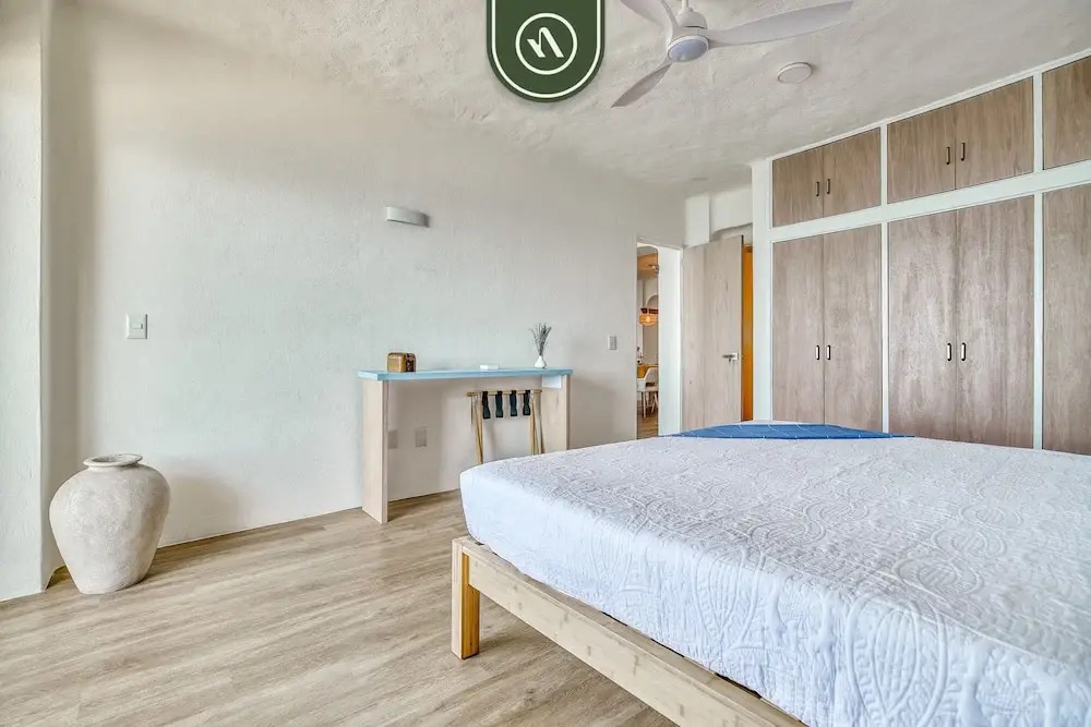 2BR Condo With Ocean View - Private Terrace