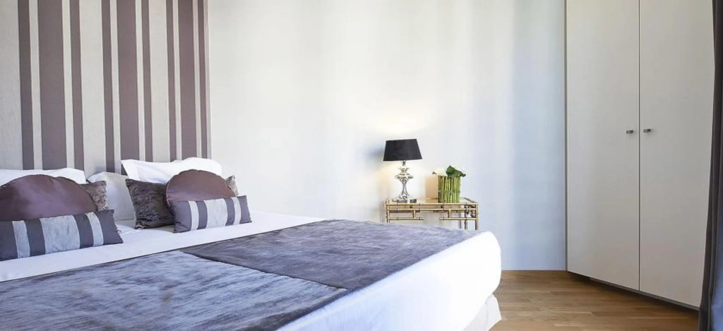 Vale Suites