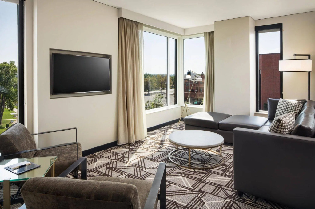 Doubletree By Hilton Greeley At Lincoln Park