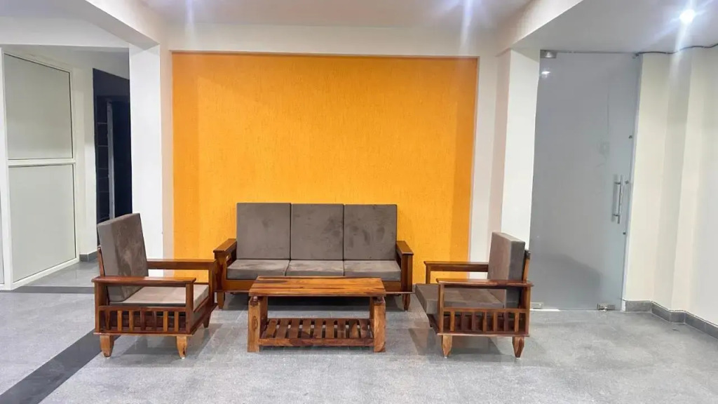 Lime Tree 1BHK Serviced Apartment - Medanta Medicity, Gurgaon