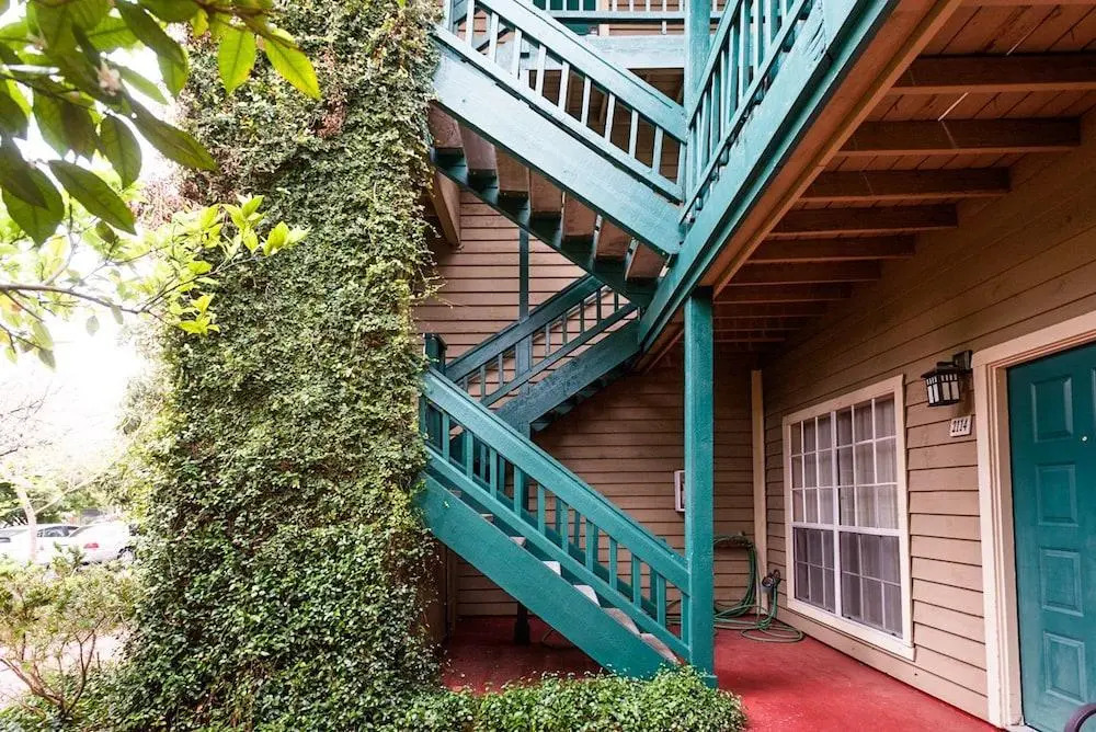 Habitat Suites