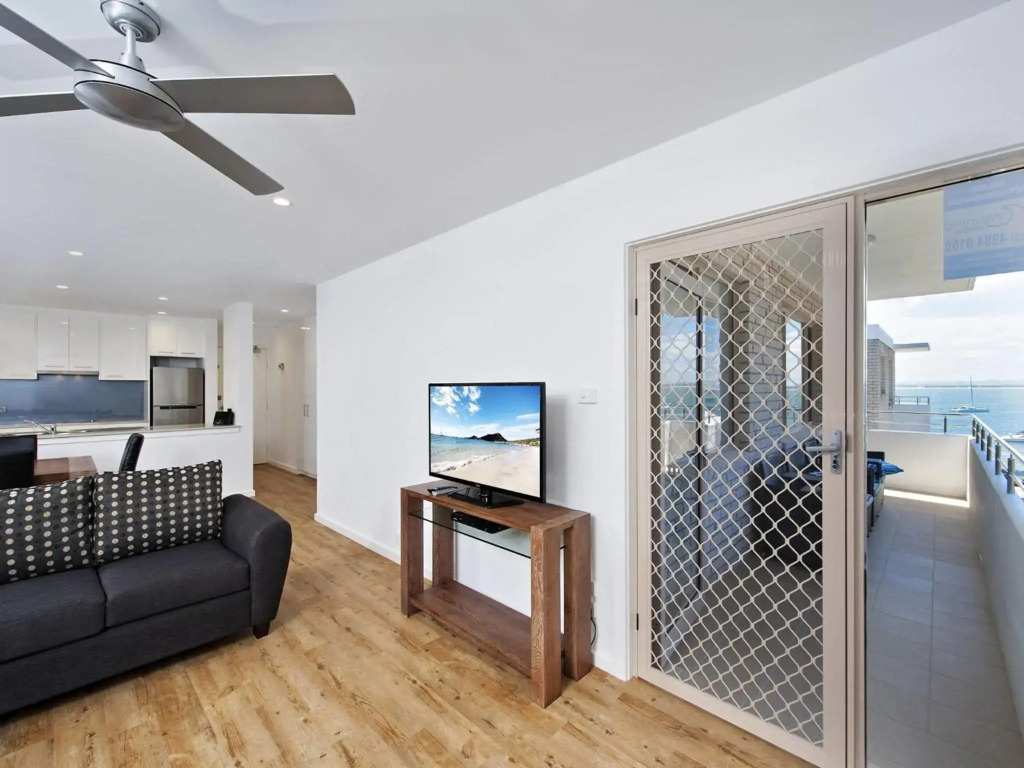 Shoal Bay Road, Del Rae, Unit 18, 25