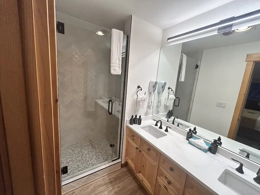 Renovated 3br Mountain Condo - Kids Ski Free 3 Bedroom Condo