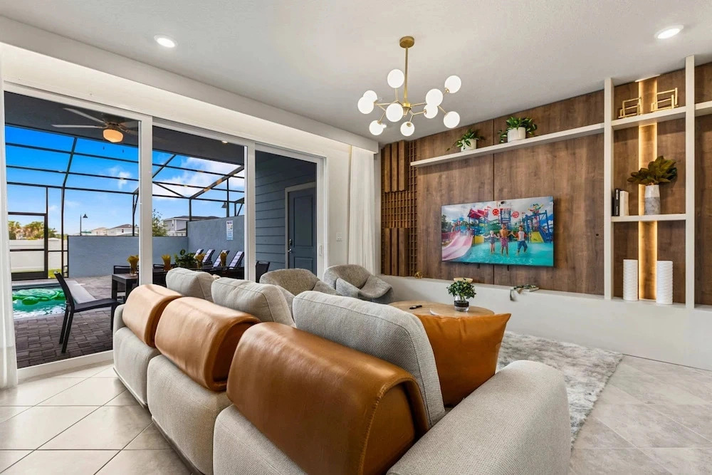 Stunning 5Bd w Pool Game Room Near Disney 16172