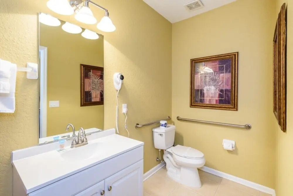 Luxury Modern Town [cdc Compliant] 4004 3 Bedroom Home