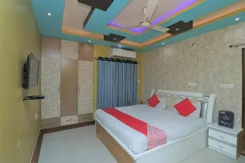 OYO 28469 Shivanya Guest House