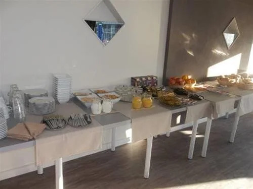 House Ela