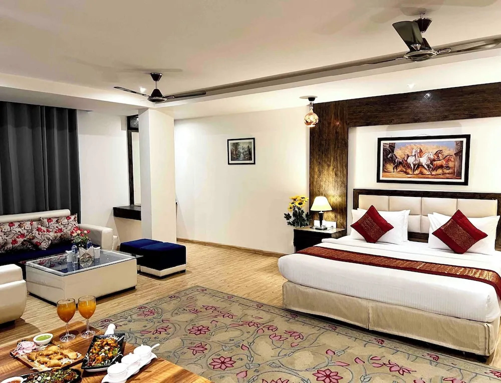 Hotel Shoba Estate Delhi Airport