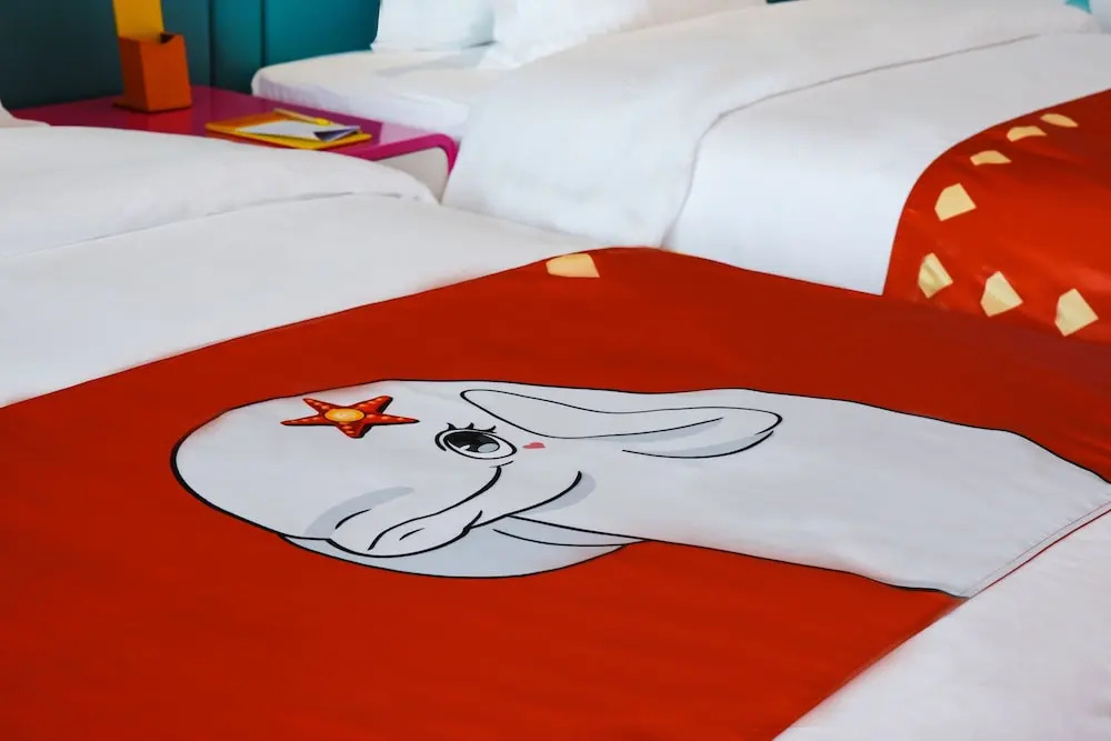 Dolphin Bay Hotel