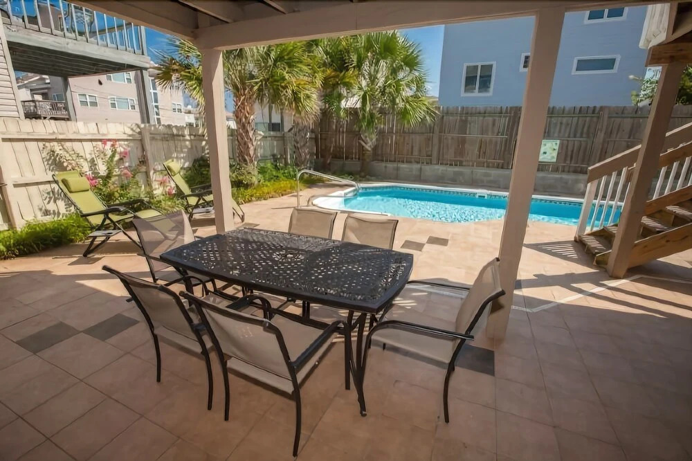 William B. Virginia Beach - 6 Br Home