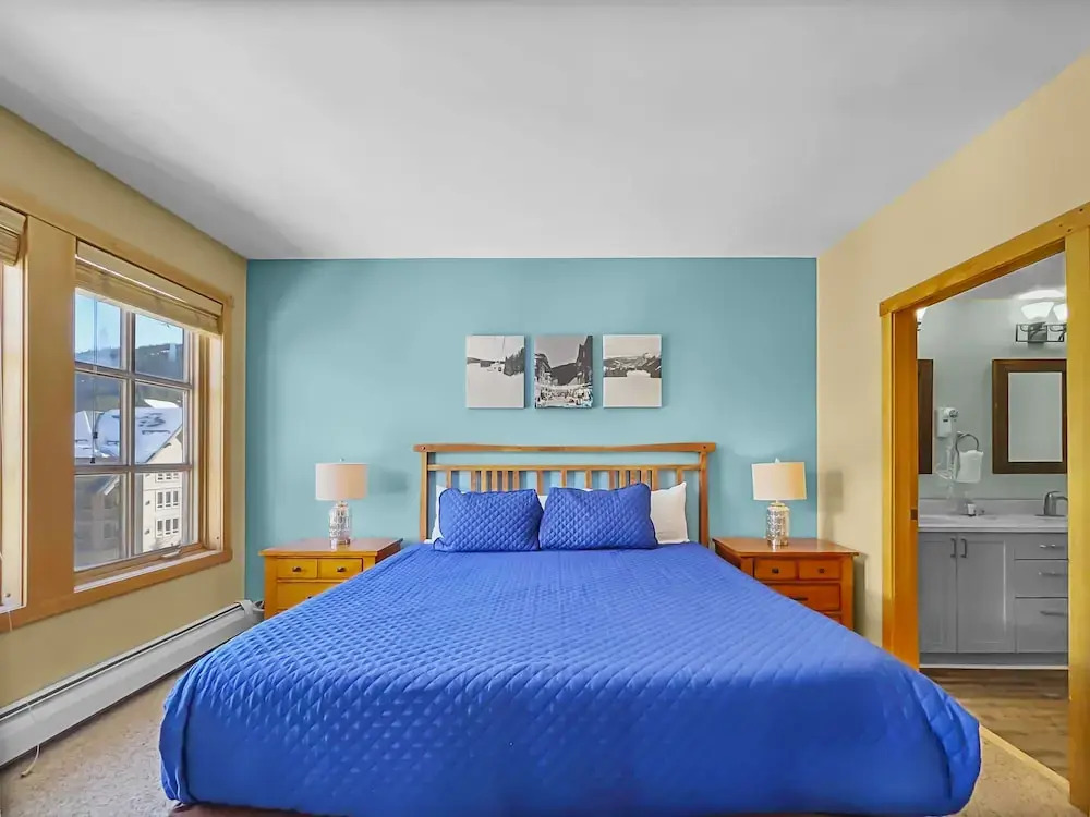 Luxury Remodeled Passage Point Condo - Short Walk to Lifts - Incredible View - PP403 by Redawning