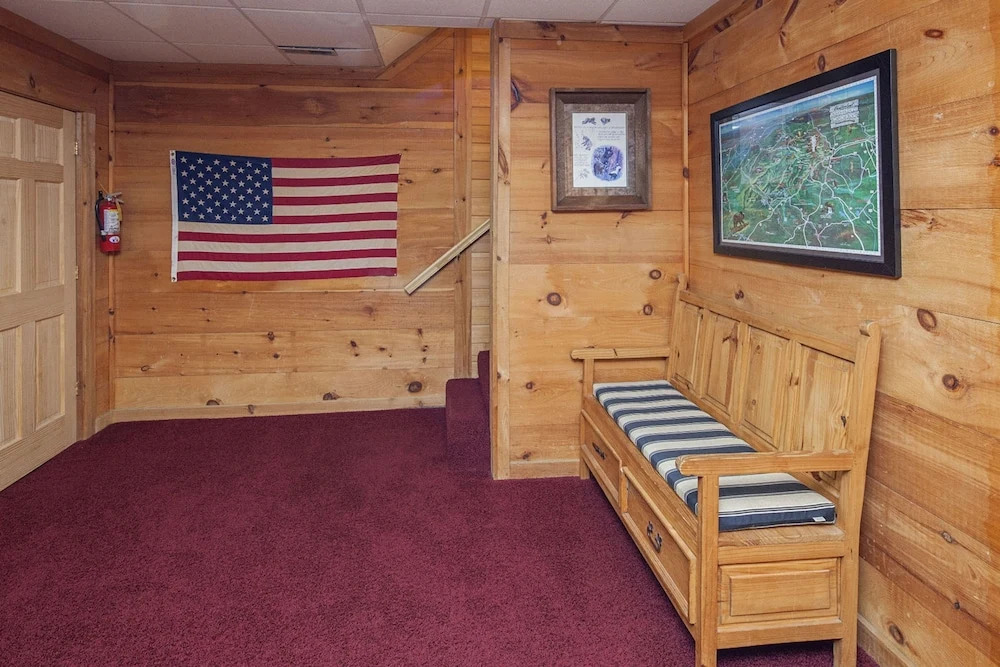 Smoky Mountain Escape by Heritage Cabin Rentals