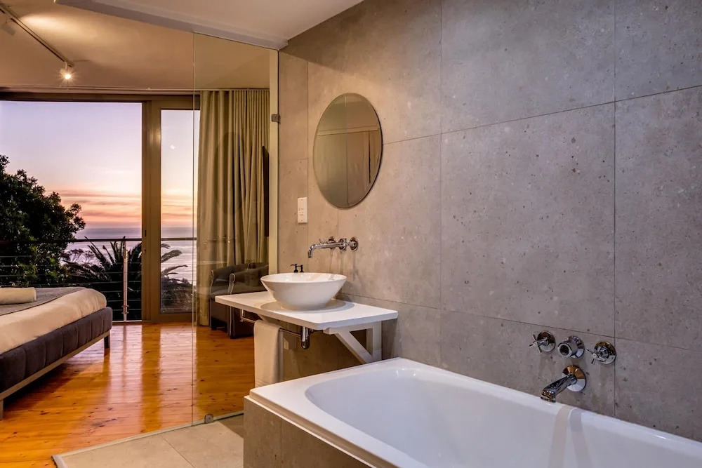 Extraordinary Family Retreat at Lobster Villa