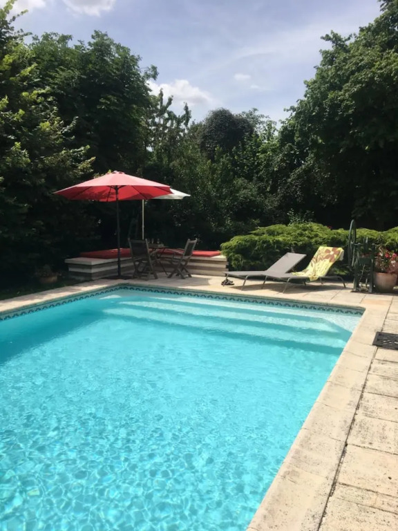 Chez Francoise Et Michel