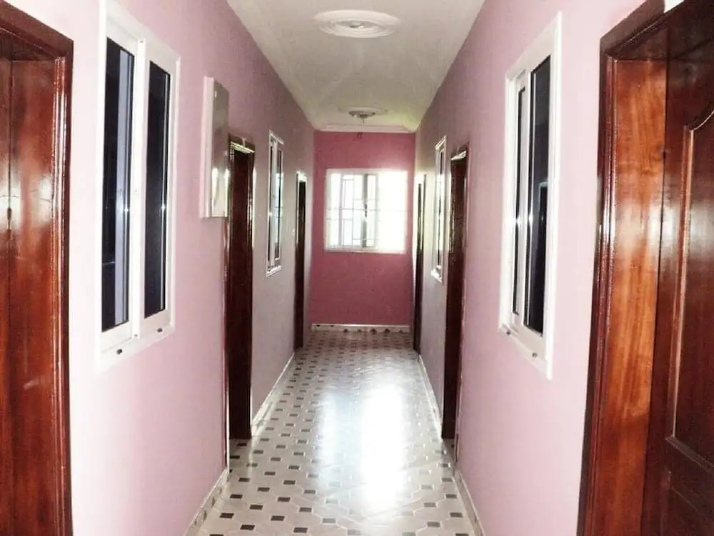Yabah Hotel