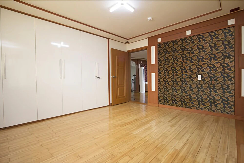 Jeju Tteul Anae Pension