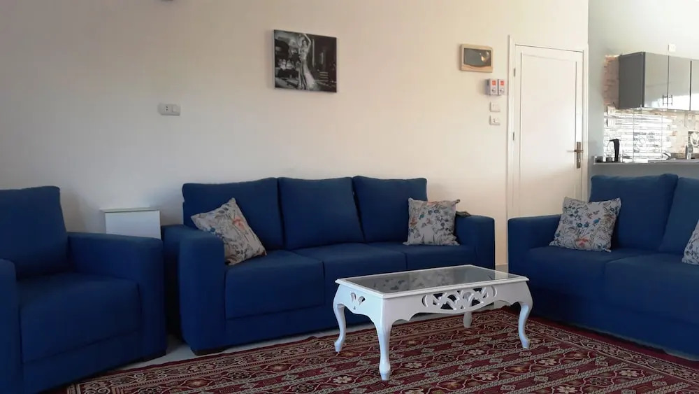 Luxury Senmut Apartments