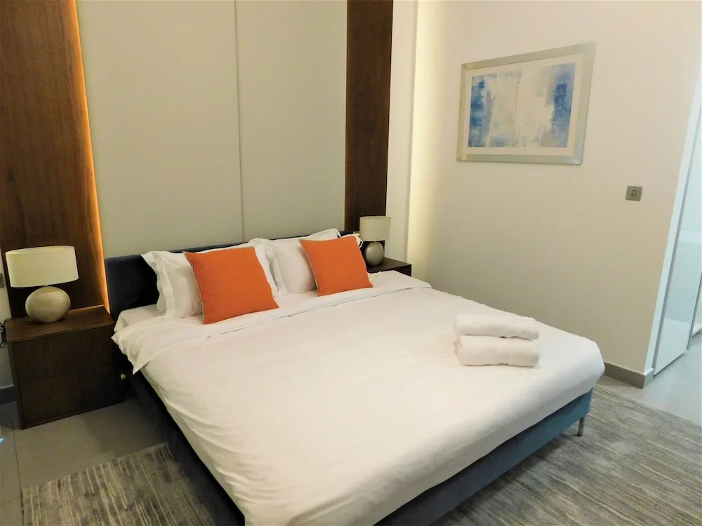 Royal bay Azizi Palm Jumeirah