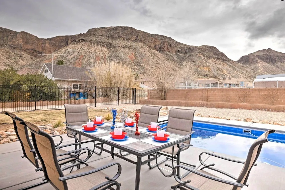 Hurricane Home w/ Pool & Spa ~ 25 Mi to Zion!