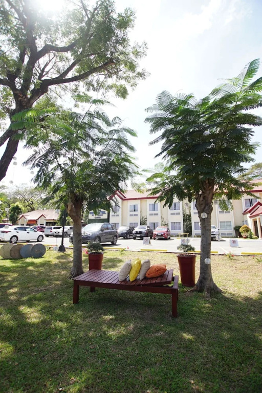 Microtel Inn & Suites Luisita-tarlac