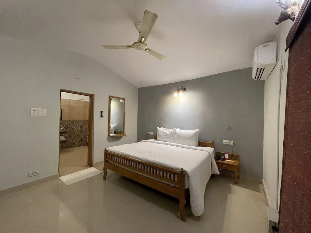 Renest Bandhavgarh Meadows
