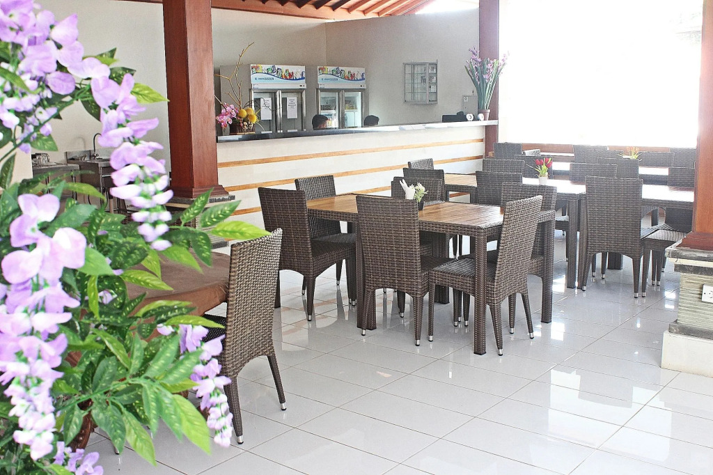 Mirah Hostel