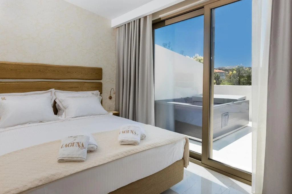 Laguna Resort by Diomedes Group