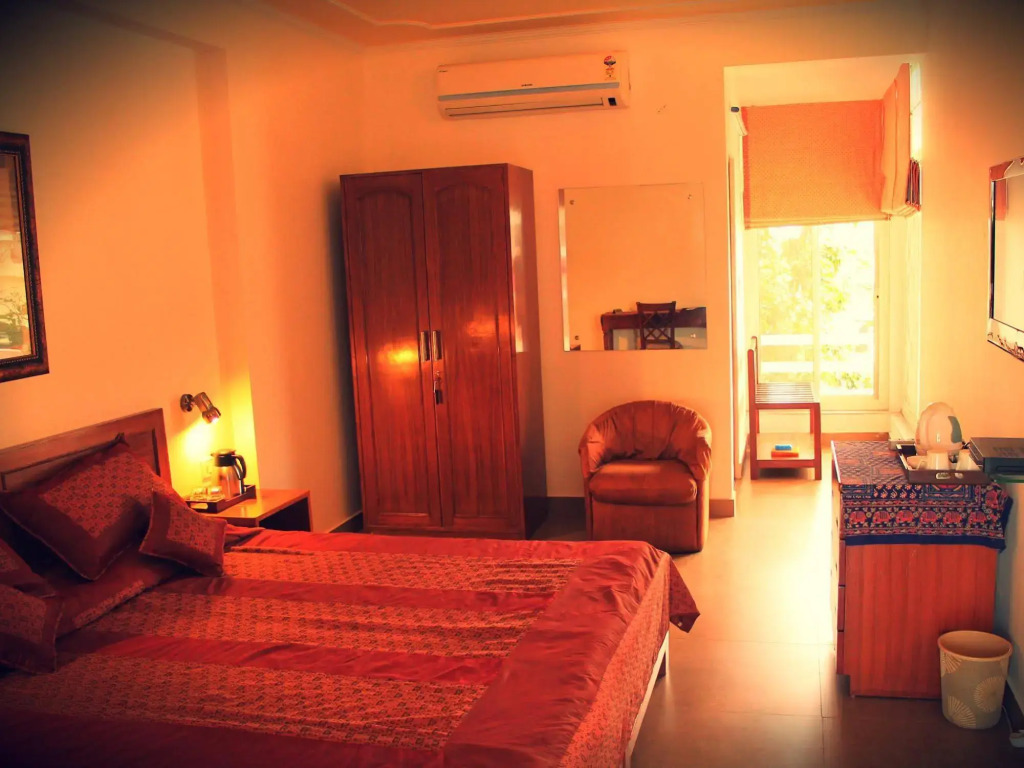 Girisadan - A City Centre Boutique Hotel