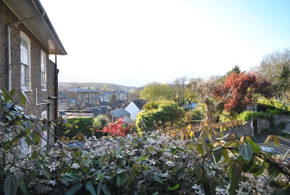 Churchill Guest House