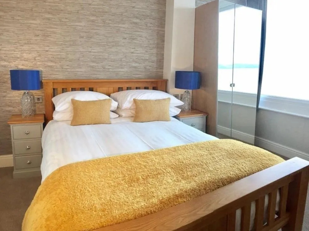 Channel View Boutique Hotel
