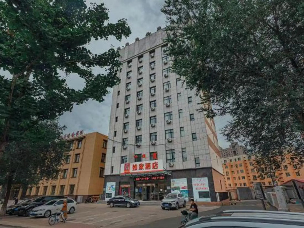 Mingxi Hotel (Tongliao Holin River Avenue Minzu University Affiliated Hospital)